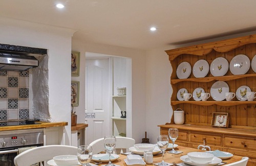 Petworth Cottage | 2 bedroom accommodation in Petworth, near Arundel