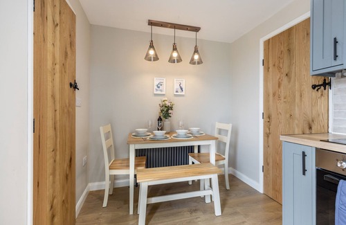 Spalding Cottage | 2 bedroom accommodation in Fosdyke, near Spalding