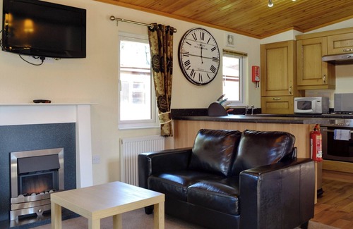 Dinnet Cottage | 2 bedroom accommodation in Dinnet, near Ballater