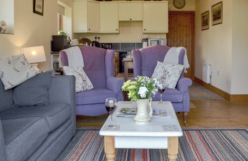 Hooe Cottage | 2 bedroom accommodation in Hooe, Battle