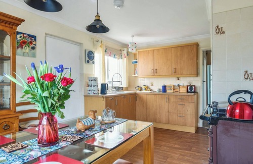Woodbury Apartment | 2 bedroom accommodation in Woodbury Salterton, near Exmouth