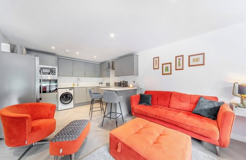Farnham Common Cottage | 2 bedroom accommodation in Farnham Common, near Beaconsfield