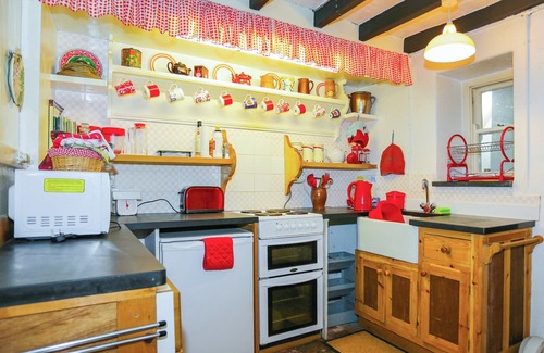 Trefor Cottage | 2 bedroom accommodation in Trefor