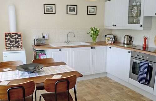 Lairg Cottage | 2 bedroom accommodation in Linside, near Dornoch