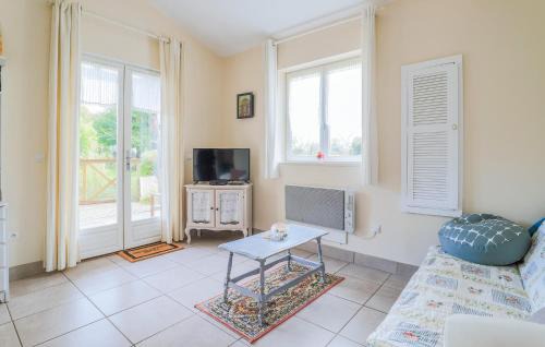 Gueschart House | 2 Bedroom Amazing Home In Gueschart