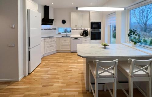 Fylsta House | 2 Bedroom Amazing Home In Kumla