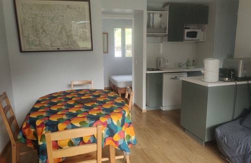 Esquieze-Sere Apartment | 2-bedroom apartment for 5/6 people with private garden renovated in December 23