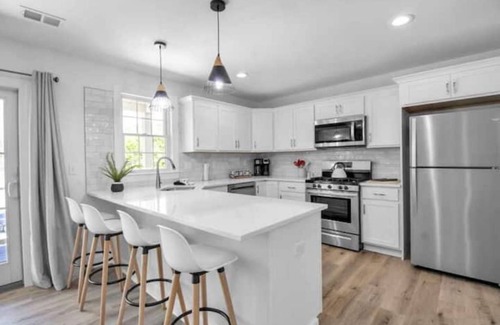 Ellicottville Apartment | 2 Bedroom Apartment- Walking distance to the village of Ellicottville sleeps 6