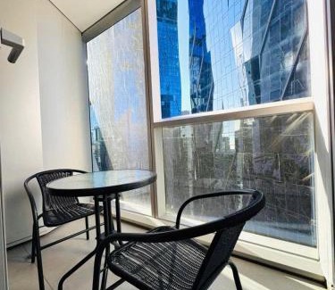 Melbourne Central Business District Apartment | 2-Bedroom Apartment in Melbourne CBD with Balcony, Pool & Gym Access