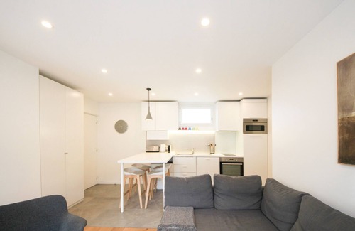 Malakoff Apartment | 2 Bedroom Apartment in Malakoff