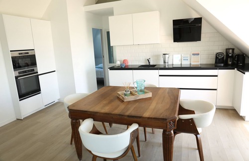 Reville Apartment | 2 bedroom apartment in reville
