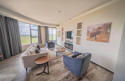 Nairobi West Apartment | 2-bedroom apartment in brilliant Nairobi with WiFi, fitness room