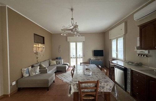 Gizzeria Apartment | 2 Bedroom Apartment in Lenzi