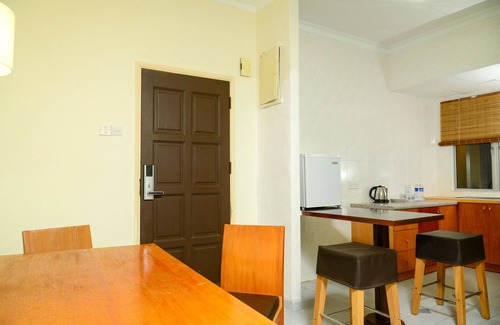 Kuala Teriang Apartment | 2 Bedroom Apartment with Pool View