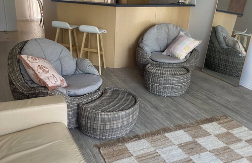 Mermaid Waters Apartment | 2 Bedroom Apt at the award winning family friendly resort at Mermaid Beach QLD.