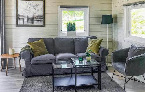 Hoyanger House | 2 Bedroom Awesome Home In Lavik