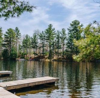 Seguin House | 2 Bedroom Beach Side Cottage On Muskoka Shores