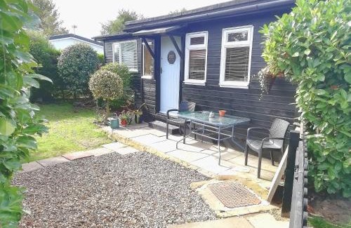 Grimsby House | 2 bedroom chalet bungalow on Humberston Fitties.