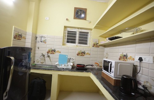 Hyderabad Condo | 2-Bedroom condo in Secunderabad , quite, secured, & charming place with parking