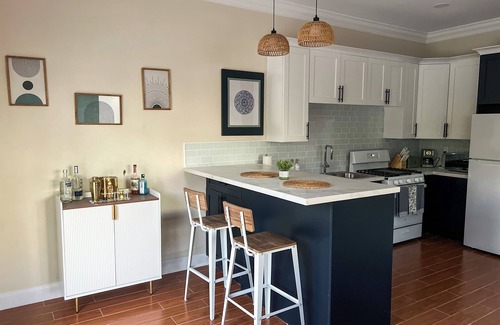 Gambier Condo | 2-bedroom Condo in Nassau near Beach and Airport