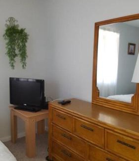 Rehoboth Beach Apartment | 2 Bedroom Condo in Rehoboth Beach w/New Bed