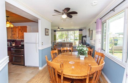 Kawartha Lakes House | 2-Bedroom Cottage Steps from Sandy Beach for fishing, boating, and Firepits
