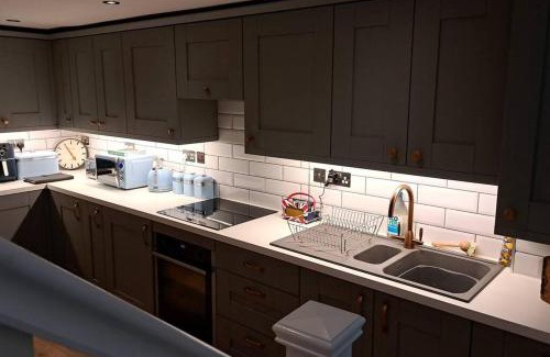 Norton Sub Hamdon Apartment | 2 Bedroom Cottage in Bower Hinton - The Music Barn!
