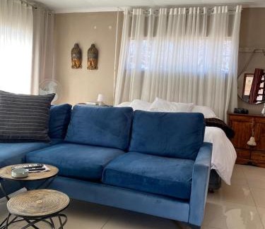 Benoni Apartment | 2 Bedroom Cottage sleeps maximum 4 Buhlebendalo
