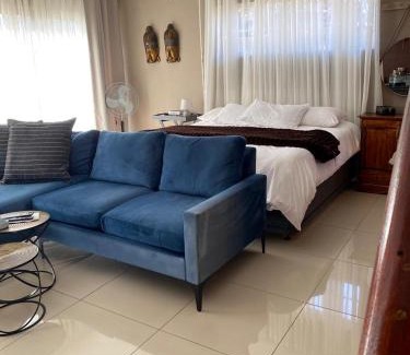 Benoni Apartment | 2 Bedroom Cottage sleeps maximum 4 Buhlebendalo