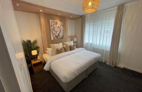 Spennymoor House | 2 Bedroom Cozy Home Sleeps 6 with 1Gb Wi-Fi near Durham & Darlington-Kynren