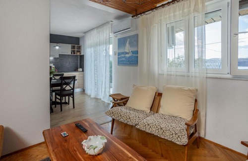 Karlobag House | 2 bedroom gorgeous home in Karlobag
