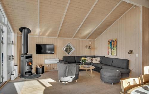 Havnsø House | 2 Bedroom Gorgeous Home In Føllenslev