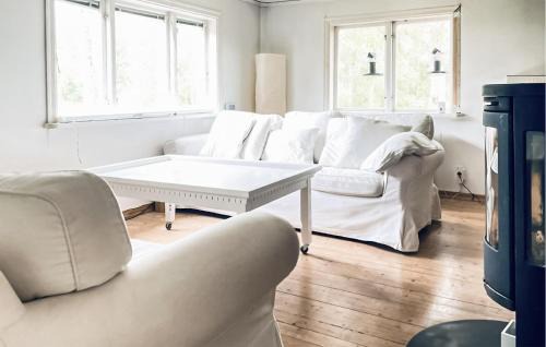 Hallaryd House | 2 Bedroom Gorgeous Home In Hallaryd