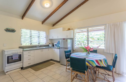 Ngatangiia Cottage | 2 bedroom house with private pool