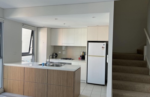 Hurstville Apartment | 2 bedroom high rise apartment 高层兩房公寓