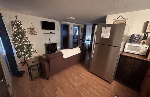 Dandridge Cabin | 2 bedroom home on Lake Douglas, perfect for fishermen! Close to all attractions!