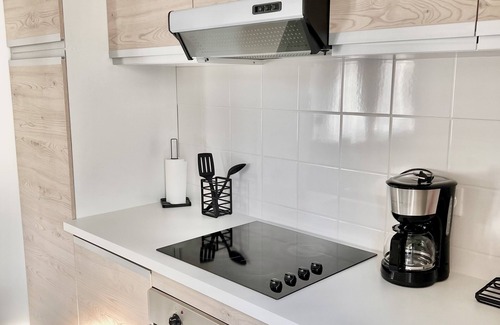 Ruelle-sur-Touvre House | 2 bedroom house in town center, WIFI & free parking