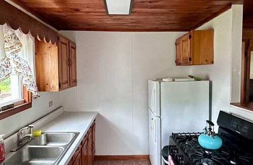 Glens Falls House | 2-bedroom house in Glens Falls 8 Minutes From Lake George