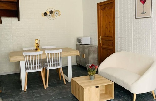 Broons House | 2-bedroom house with jacuzzi for up to 4 people with family and friends