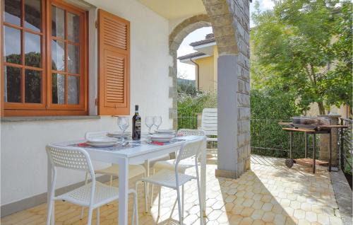 Maissana Apartment | 2 Bedroom Lovely Apartment In Cembrano