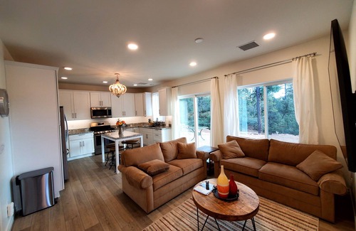 Payson House | 2 bedroom modern home in a private neighborhood10% weekly/15% monthly discount