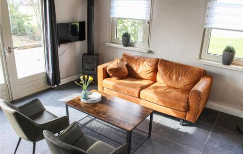 Tusveld House | 2 Bedroom Nice Home In Bornerbroek