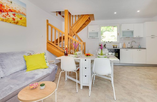 Koranski Brijeg House | 2 bedroom nice home in Koranski Brijeg