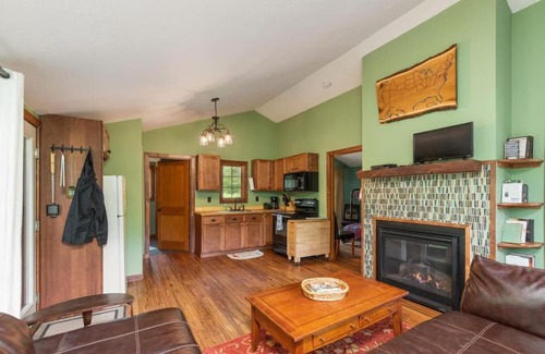 Pine City House | 2 bedroom-Riverfront-Fireplace - Pet ok