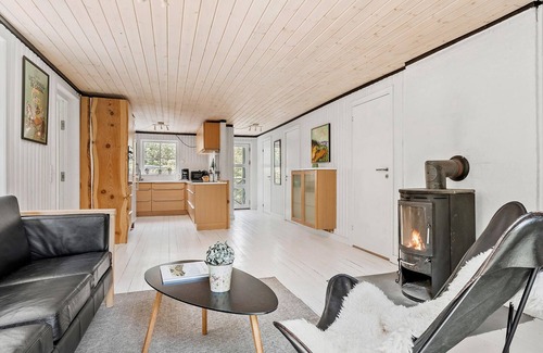 Gistrup House | 2 bedroom stunning home in Gistrup