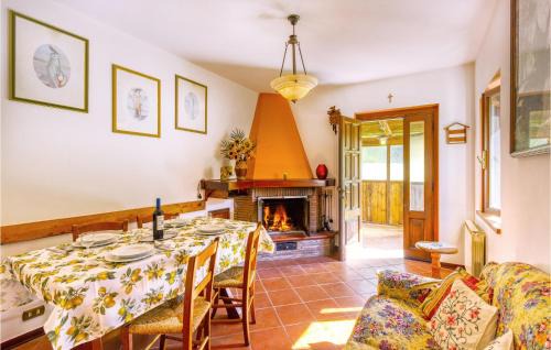 San Rocco in Turrite House | 2 Bedroom Stunning Home In Palagnana