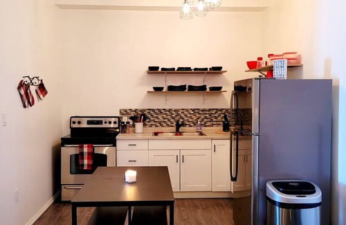 Esterhazy House | 2 bedroom suite with laundry & kitchen. Private entrance & parking.