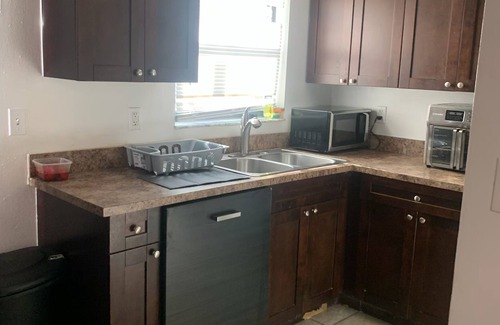 Lauderhill Apartment | 2-bedroom townhouse in fantastic Lauderhill, Kings