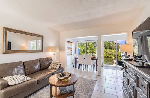 Ozona Apartment | 2 Bedroom Waterfront Apt In Ozona/Palm Harbor Beachcomber