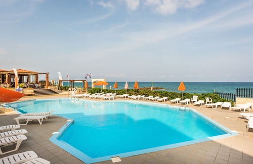 Agia Marina Apartment | 2 Bedrooms Apartments on the sea Ag. Mariana, Chania, Crete.